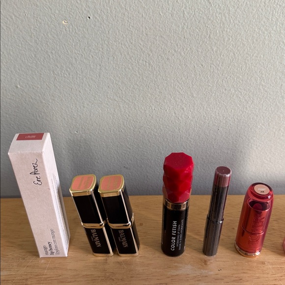 Lip Bundle - Picture 2 of 3